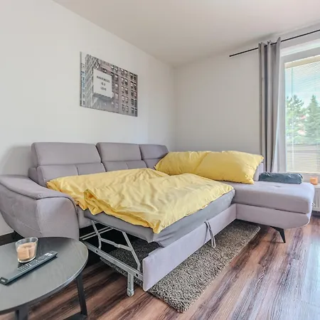 Spacious In Pardubice-free Parking Nearby-balcony